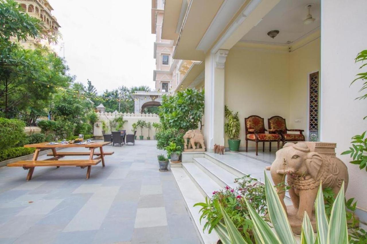 Akshay Niwas Boutique Luxury Hotel Удайпур Екстериор снимка