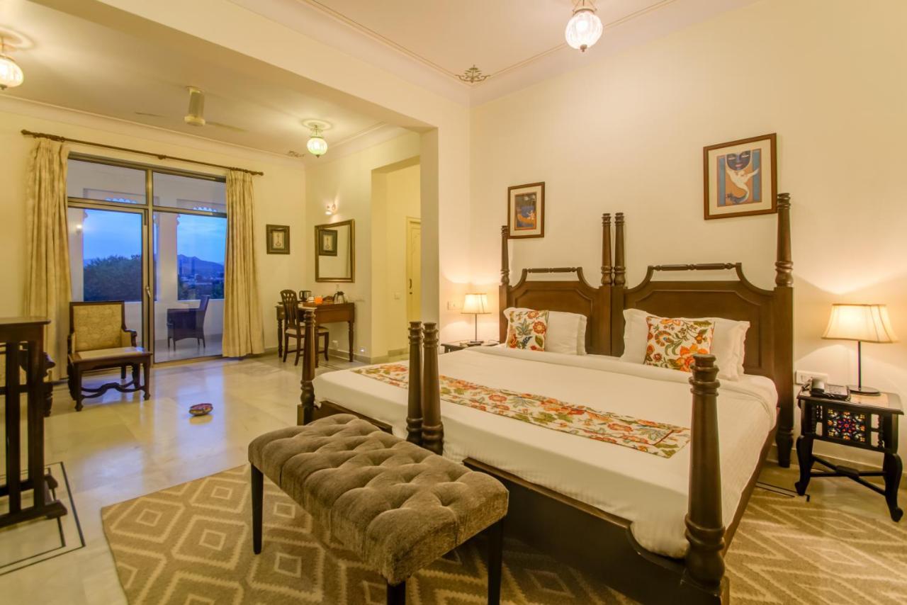 Akshay Niwas Boutique Luxury Hotel Удайпур Екстериор снимка