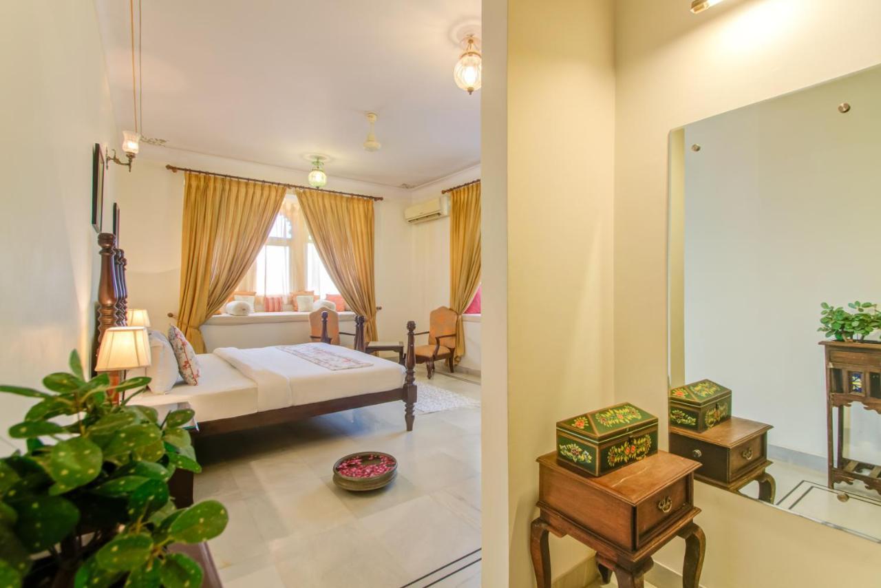 Akshay Niwas Boutique Luxury Hotel Удайпур Екстериор снимка