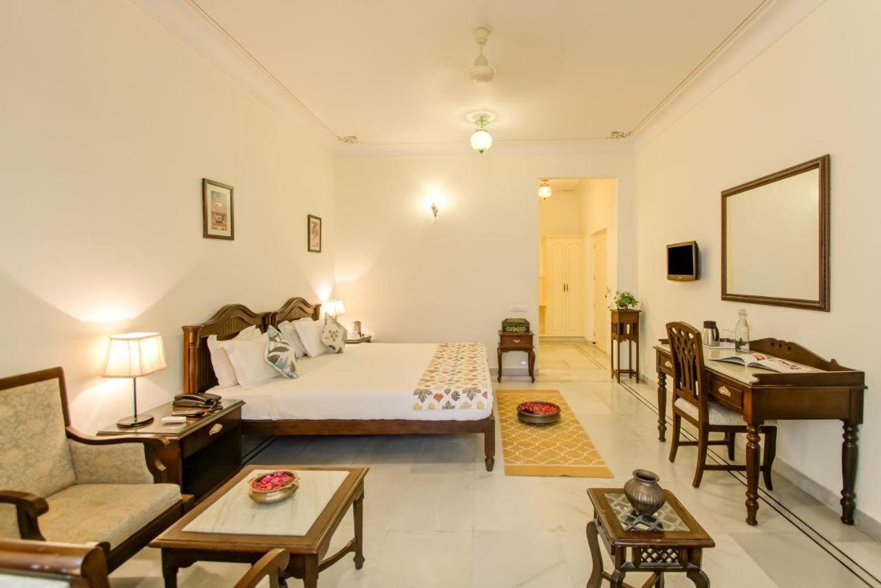 Akshay Niwas Boutique Luxury Hotel Удайпур Екстериор снимка