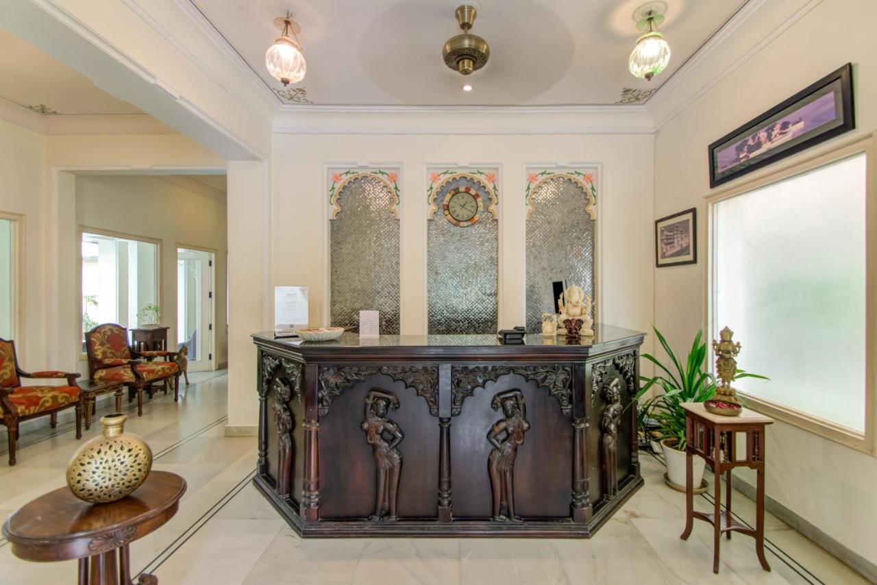 Akshay Niwas Boutique Luxury Hotel Удайпур Екстериор снимка