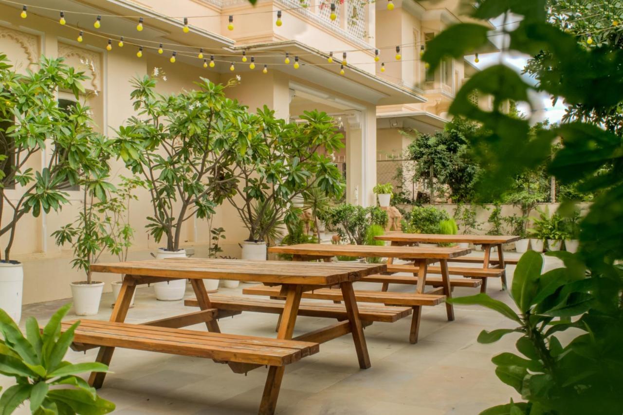 Akshay Niwas Boutique Luxury Hotel Удайпур Екстериор снимка