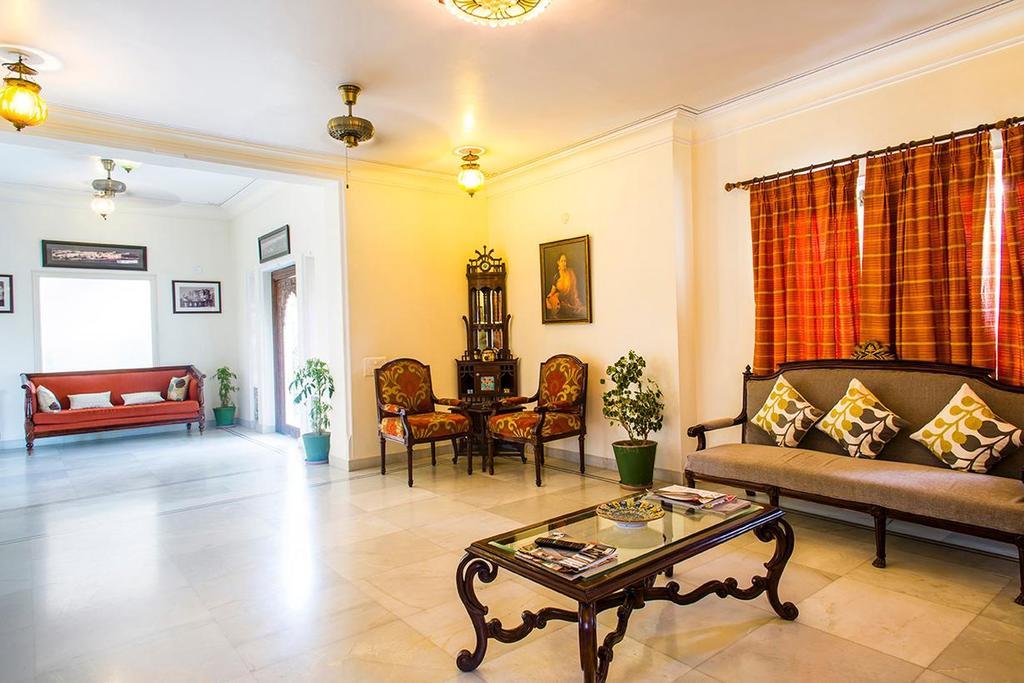 Akshay Niwas Boutique Luxury Hotel Удайпур Екстериор снимка